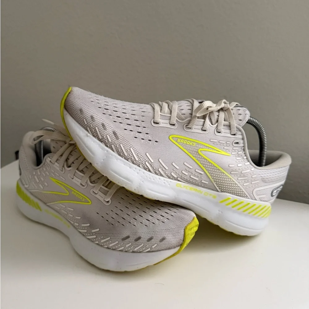 Brooks glycerin 20 Cream and Neon Yellow Running Shoes - Picture 2 of 8